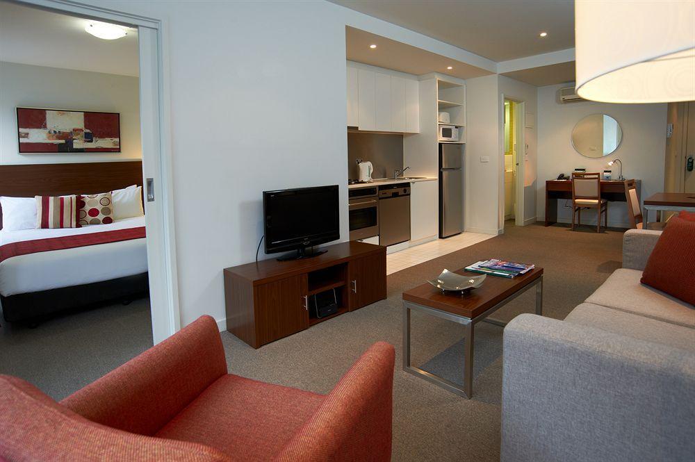 เควสท์ออนดอร์คัสอพาร์ตเมนท์ Aparthotel เมลเบิร์น ภายนอก รูปภาพ
