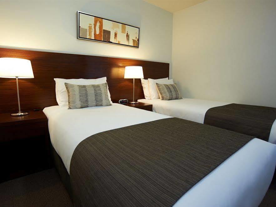 เควสท์ออนดอร์คัสอพาร์ตเมนท์ Aparthotel เมลเบิร์น ภายนอก รูปภาพ